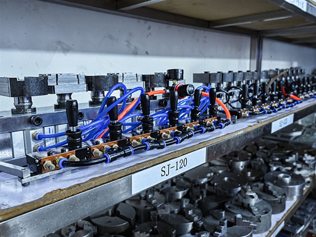 工（gōng）裝刀（dāo）具倉庫展示